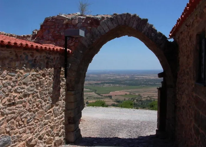 Casa Da Cisterna * פיגואירה דה קסטלו רודריגו