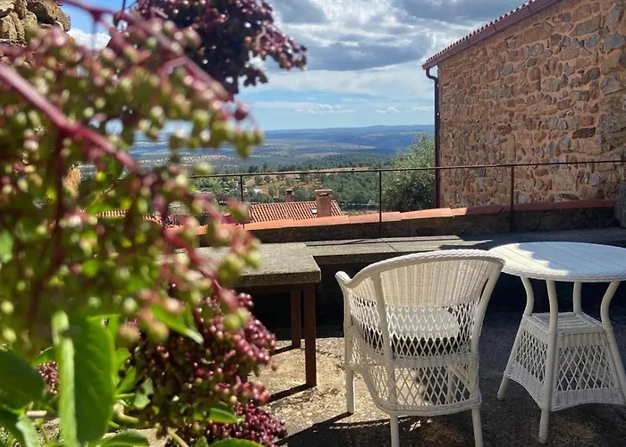 Casa Da Cisterna * פיגואירה דה קסטלו רודריגו